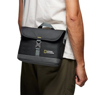 Nat Geo SHOULDER BAG MEDIUM